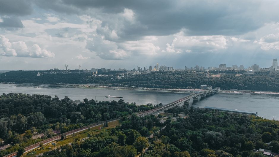 Kiev Hava Sahasında Balistik Füze Angajmanı: Darnytsky Sektöründe Ağ Merkezli Savunma ve Harp Analizi