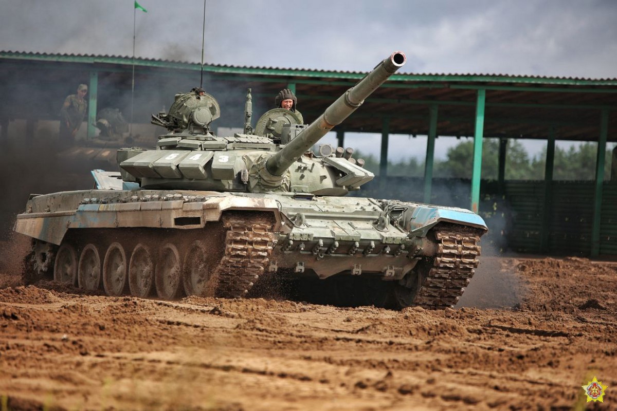 Belarus ordusu zırhlı birliklerini T-72BM2 standardıyla güncelliyor